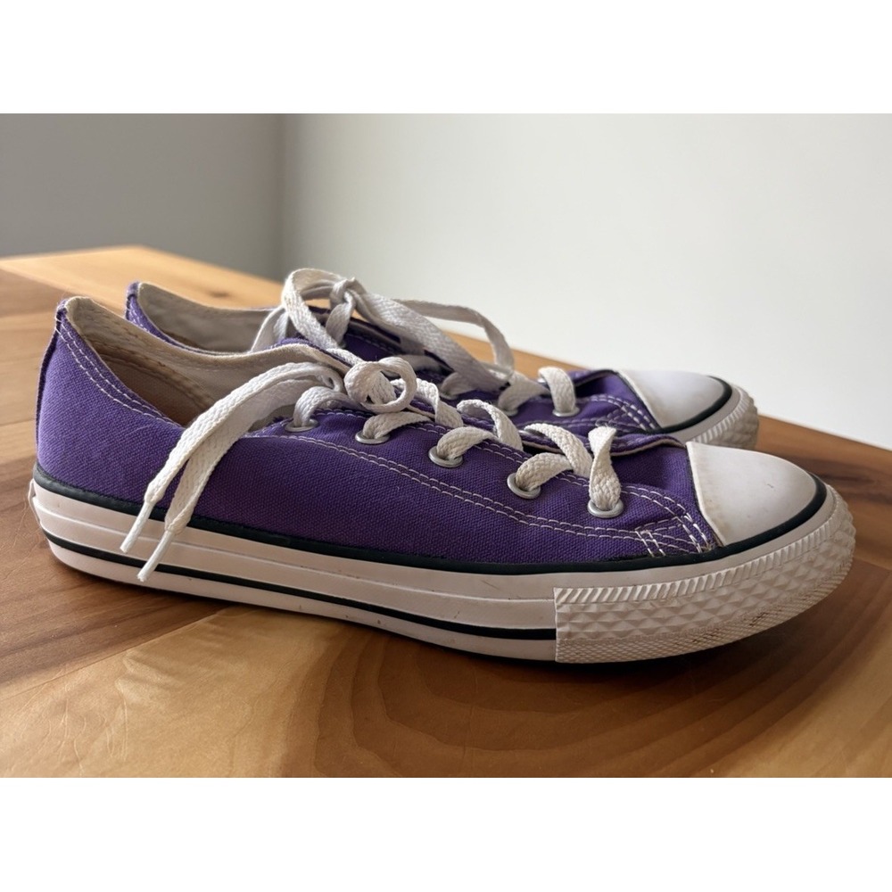 Converse Girls All Star Low Tops Sneakers Kids Youth Size 3 Purple Unisex EUC